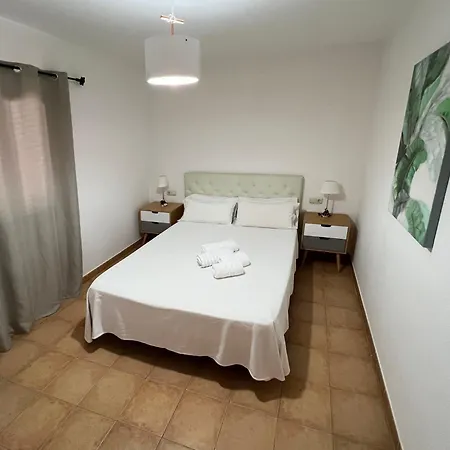 Anahi Corralejo - Cardon 12 ラ・オリーバ